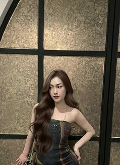 Helena Zavira - escort in Jakarta Photo 1 of 11