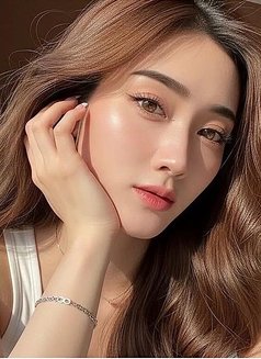 Helena Zavira - escort in Jakarta Photo 3 of 11