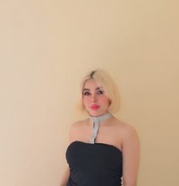 Helia - escort in Muscat Photo 8 of 16