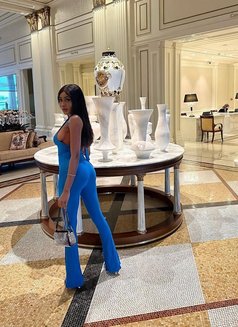 Hellen - puta in Beirut Photo 5 of 5