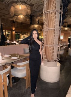 Hellen - escort in Bali Photo 2 of 4