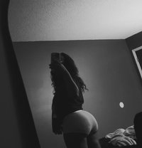 Hellen - escort in Lagos, Nigeria