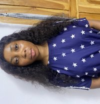 Top and bottom - Transsexual escort in Doha