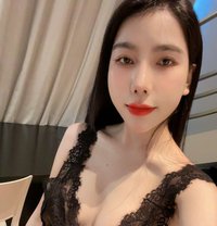 Hellen - puta in Dubai Photo 8 of 8