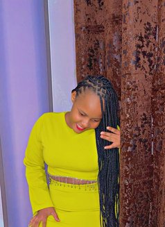 Hellen - puta in Noida Photo 3 of 4