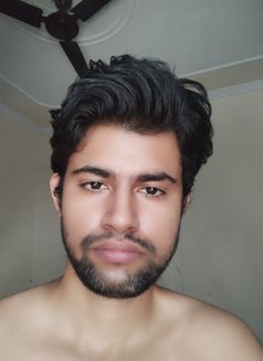 Hellfire - Male escort in New Delhi Photo 2 of 2