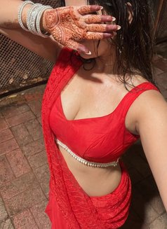 Hello Gentlemen Independent Indian Escor - Transsexual escort in Kolkata Photo 1 of 9