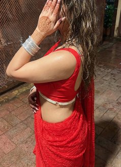 Hello Gentlemen Independent Indian Escor - Transsexual escort in Kolkata Photo 3 of 9