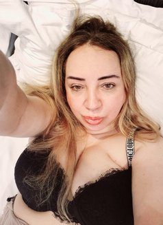 Hot Russian - escort in Al Manama Photo 3 of 3