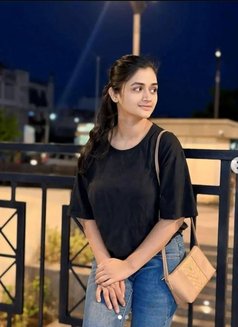 Hello I Am Independent Khushi - puta in New Delhi Photo 1 of 1