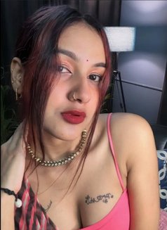 Hello I Am Independent Khushi - puta in New Delhi Photo 1 of 2