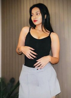 Mahi cam & meet - escort in Mumbai Photo 6 of 7