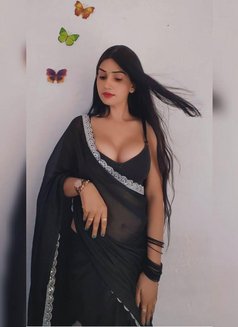 Hello Iam Sangita - puta in Pune Photo 1 of 2