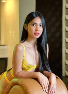 hello my name is Faith - Transsexual escort in Dubai Photo 13 of 15