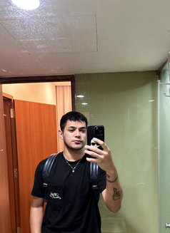 Hello Sugar! I’m Alex - Acompañantes masculino in Kuala Lumpur Photo 16 of 19
