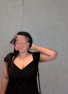 Hemaa real meet and cam service - escort in Pune Photo 3 of 4