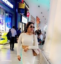 Diksha Independent Girl Incall / Outcall - puta in New Delhi Photo 3 of 5
