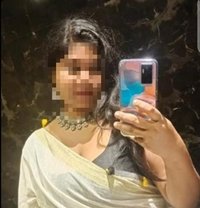 Hemma live or real meet - escort in Bangalore Photo 5 of 5