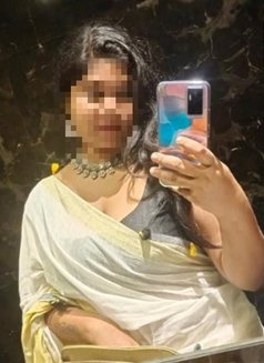 ,,,,;:':live nude or real meet - escort in Bangalore Photo 1 of 3