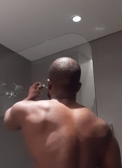 Hemmison - Male escort in Pretoria Photo 3 of 7