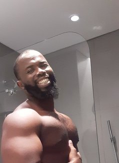 Hemmison - Male escort in Pretoria Photo 5 of 7