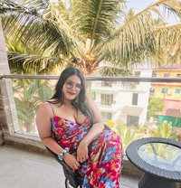 Hemz - Acompañantes transexual in Bangalore