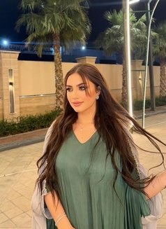 New Iraqi lady Full services - puta in Doha Photo 2 of 6