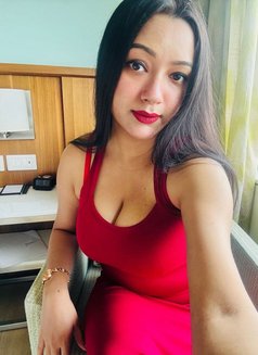 Hency - escort in Bangalore Photo 3 of 3