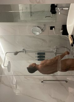 Hendri - Acompañantes masculino in Jakarta Photo 7 of 8