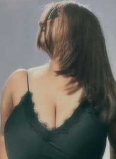 Henna - escort in Bhopal Photo 2 of 2