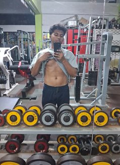 Hennesy - Male escort in Mumbai Photo 3 of 3