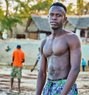 Hennsy - Acompañantes masculino in Mombasa Photo 1 of 2