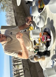 Henri - Male escort in Chiang Mai Photo 7 of 8