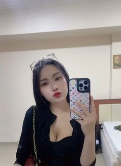 Henrry Good Service - escort in Al Manama Photo 1 of 6