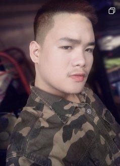 Henry Ang - Male escort in Makati City Photo 2 of 3