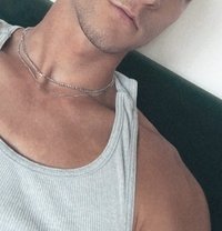 Henry - Male escort in Riyadh