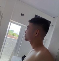 Henry Lee Masseur - Male escort in Manila