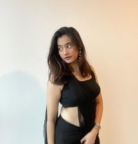 Hensi - escort in Kochi