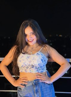 Hensi - escort in Mumbai Photo 5 of 6