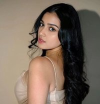 Hensy - escort in Pondicherry