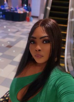 Her Bossbabe - puta in Kuala Lumpur Photo 4 of 6