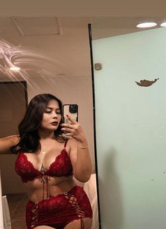 Here cums the Bitch! - puta in Taipei Photo 11 of 11