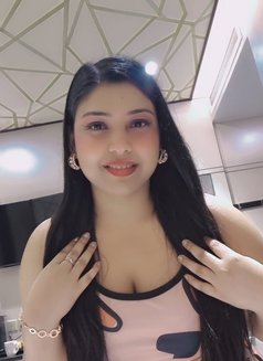 Russian escort service near suryaa hotel - Agencia de putas in New Delhi Photo 4 of 8