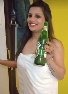 Russian escort service near suryaa hotel - Agencia de putas in New Delhi Photo 7 of 8