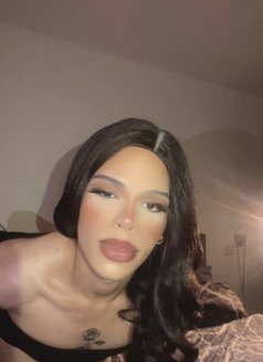 Here only for few days come en enjoy - Transsexual escort in London Photo 10 of 13