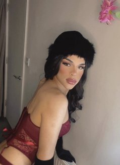 Here only for few days come en enjoy - Transsexual escort in Reading Photo 7 of 11
