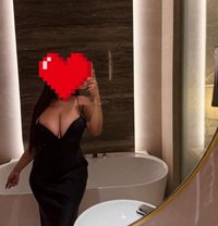 Heri - escort in Cairo