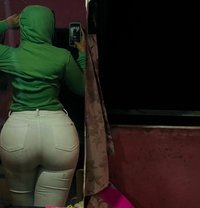 Hermine - escort in Yokohama