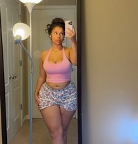 Hermine - escort in Yokohama