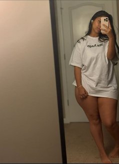 Hermine - escort in Yokohama Photo 4 of 10